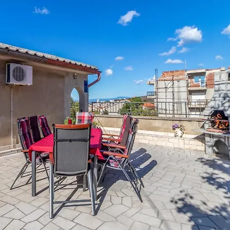 Lord Apartment *